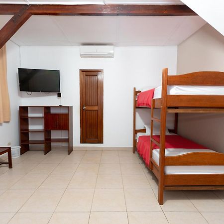 Hostal "Centrika" Tarapoto Kültér fotó