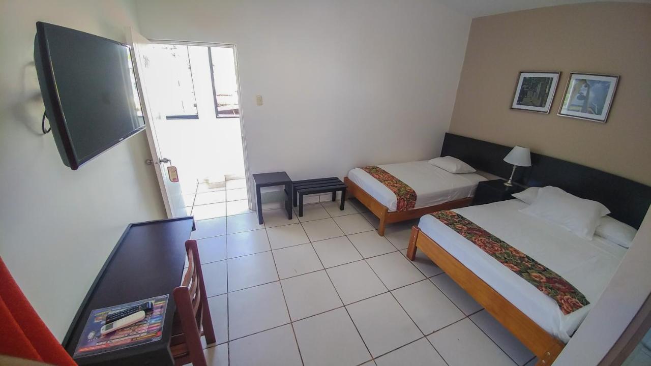 Hostal "Centrika" Tarapoto Kültér fotó