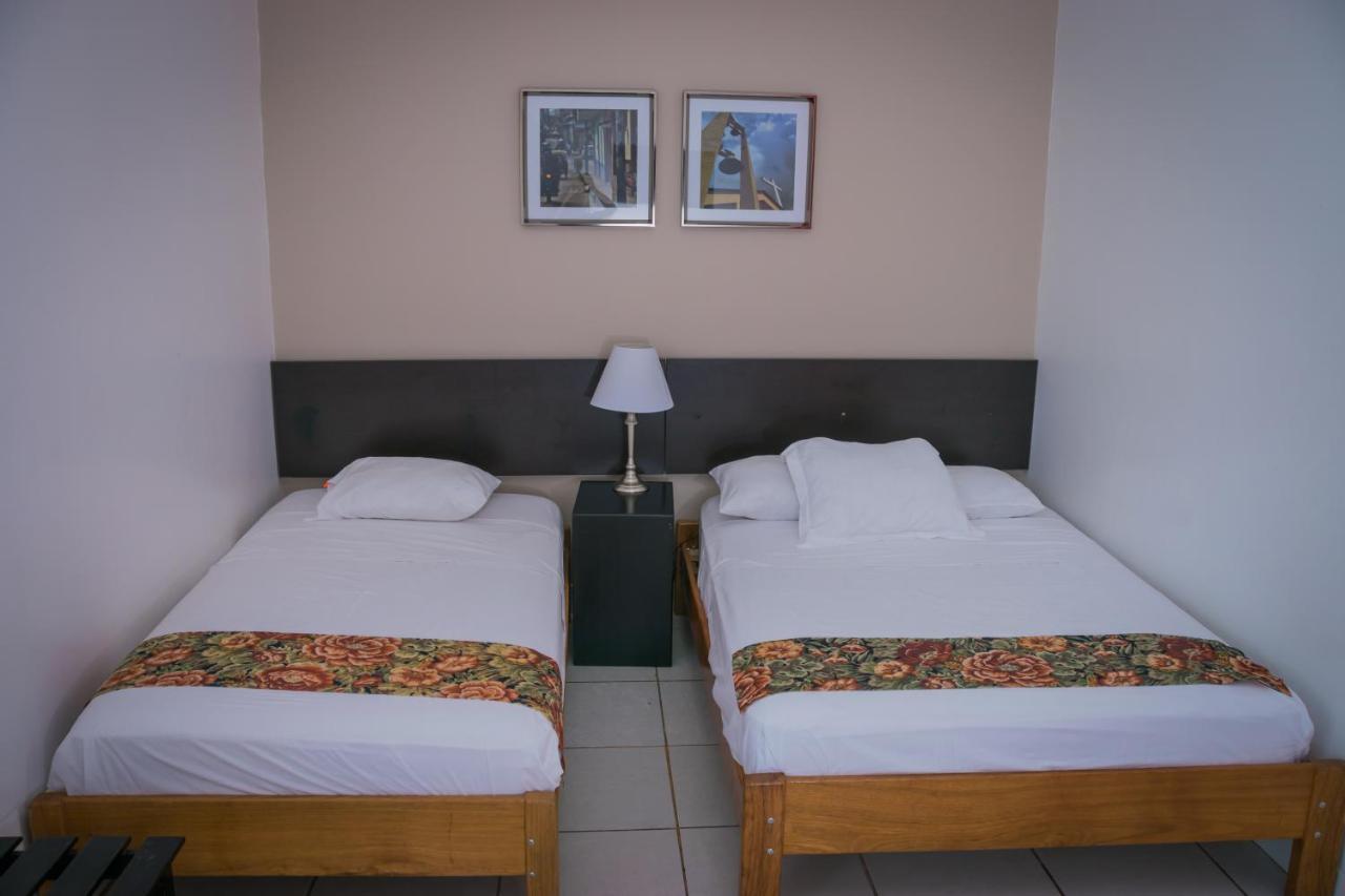 Hostal "Centrika" Tarapoto Kültér fotó