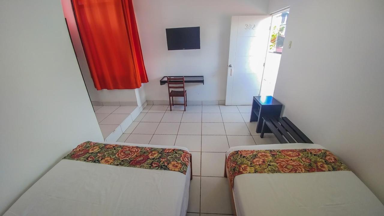 Hostal "Centrika" Tarapoto Kültér fotó
