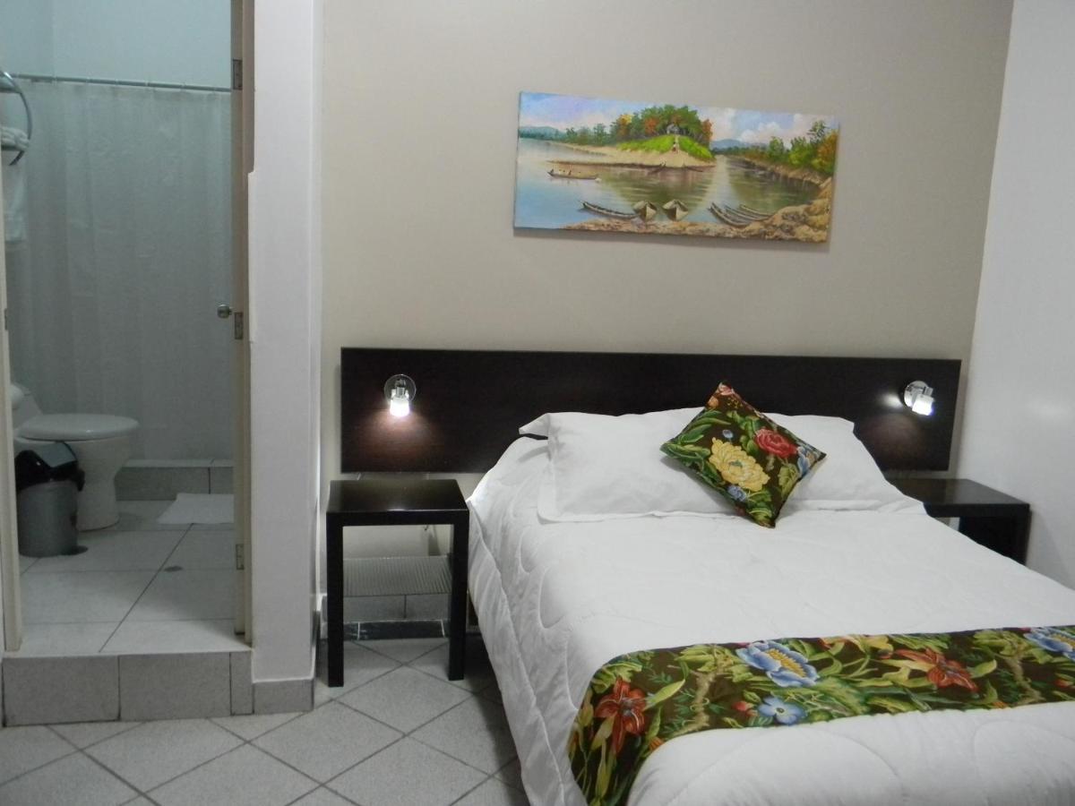 Hostal "Centrika" Tarapoto Kültér fotó