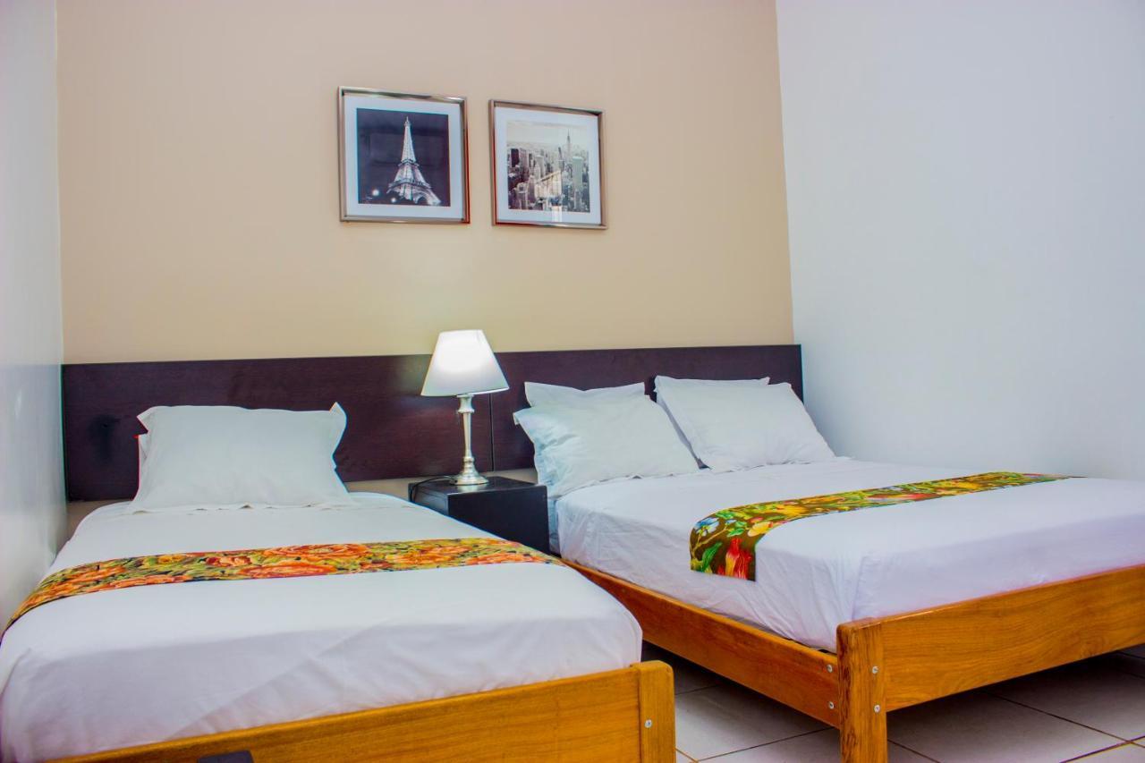 Hostal "Centrika" Tarapoto Kültér fotó