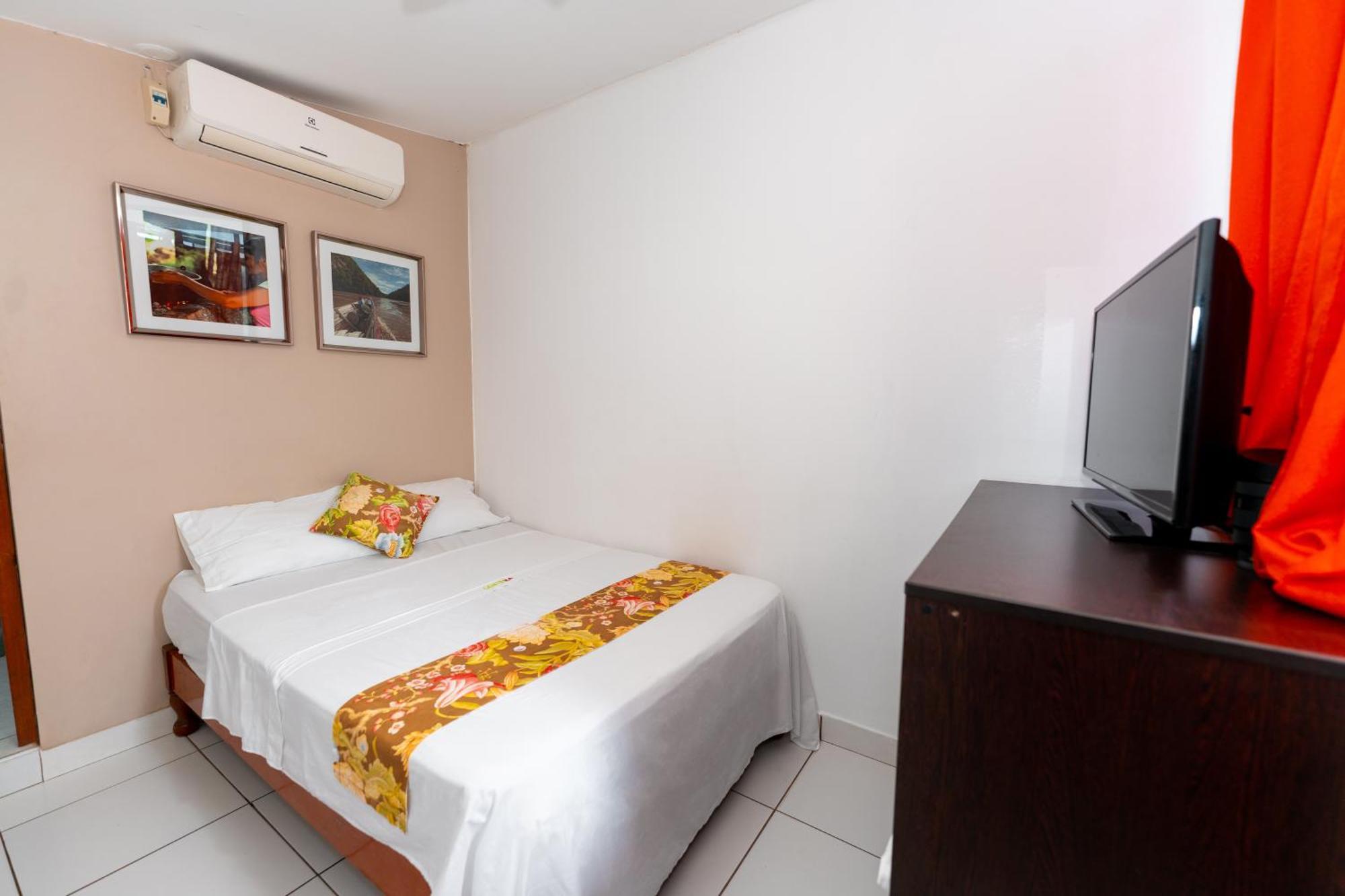 Hostal "Centrika" Tarapoto Kültér fotó